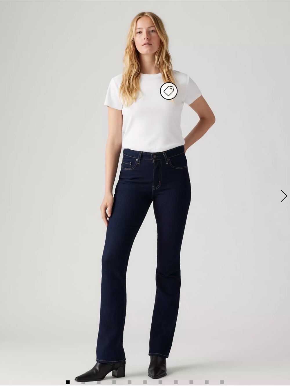 Levi’s 725 High Rise Bootcut Women's Jeans - 28